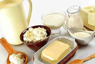 Kasvojen hoito perusteella maitotuotteita